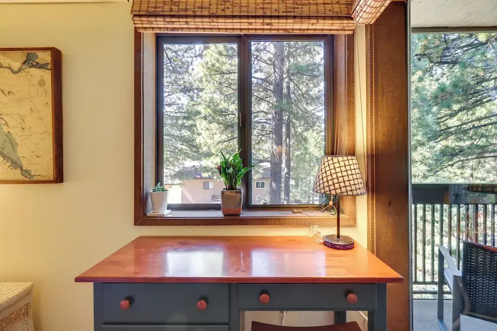 Walk to Ski Shuttle: Incline Village Condo