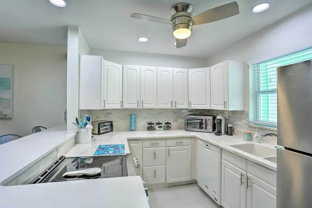 Boat Owner's Paradise: Jensen Beach Home w/ Dock!