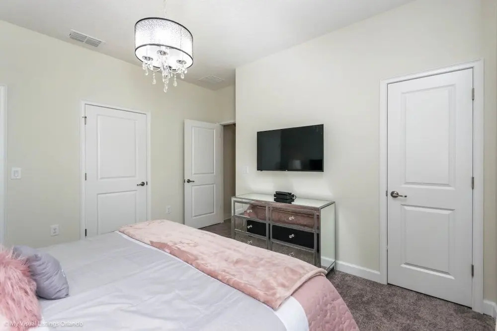 Gorgeous Townhome In Champion's Gate Near Disney! 4 Bedroom Townhouse by RedAwning