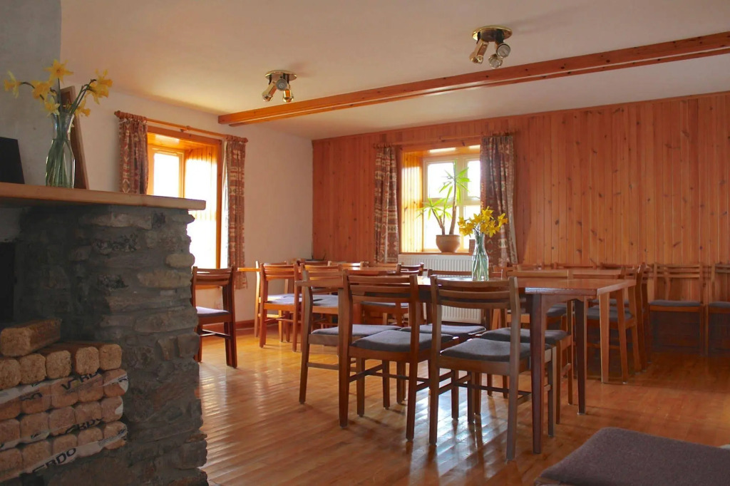 Glebe Barn - Hostel