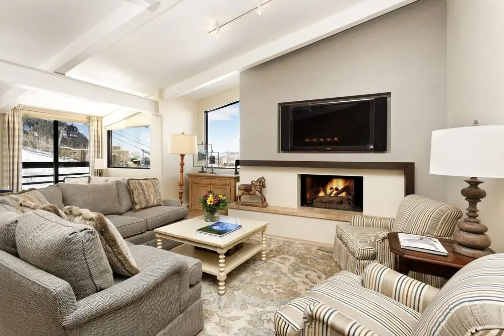 Aspen Alps Apartment #804 3 Bedroom Condo by RedAwning