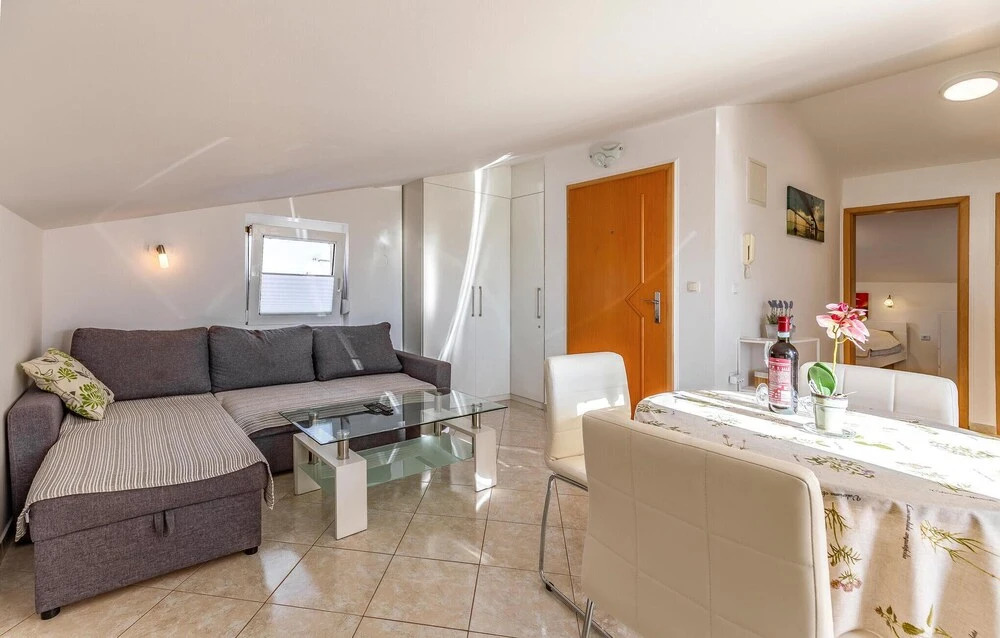 Amazing Apartment in Medulin With 2 Bedrooms and Wifi
