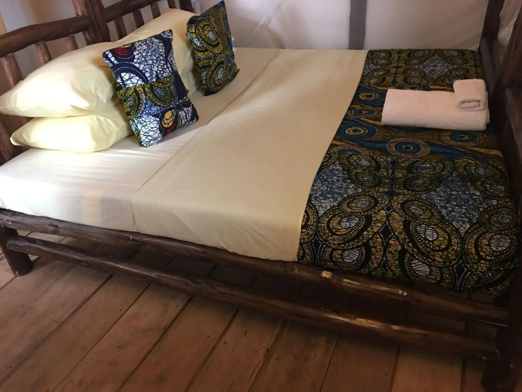 African Roots Guesthouse Entebbe