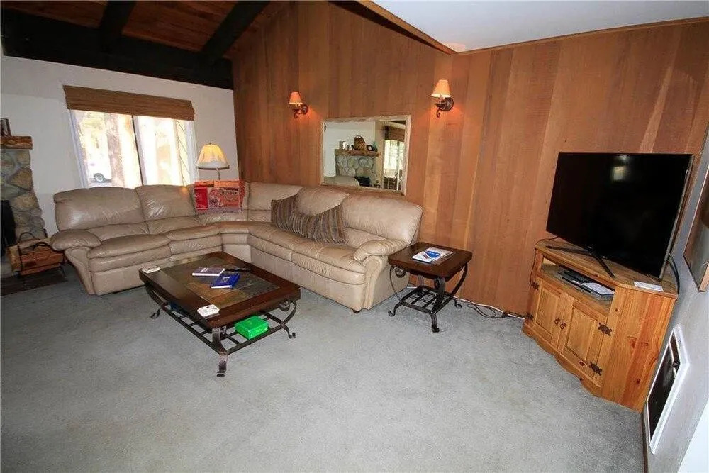 Horizons 4 140 1 Loft 1 25 Baths 1 Br home by RedAwning