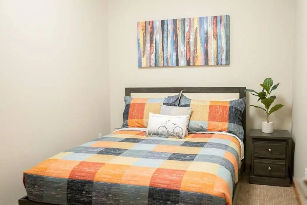 Spring Creek White Spruce Lodge Luxury 1 Bedroom plus Den by Mountain Haven Vacations