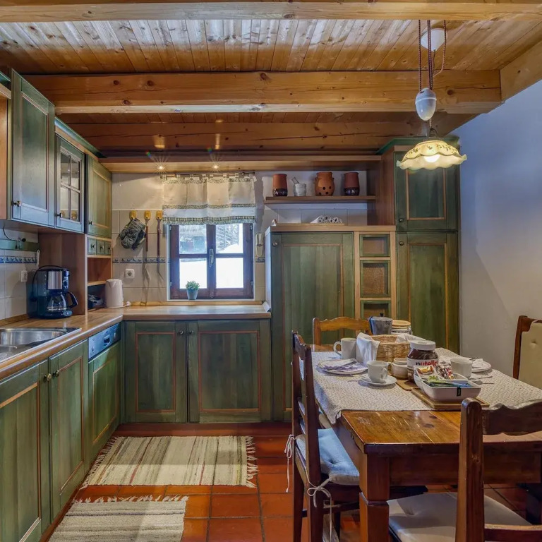 Chalet Kupljenik Near Bled Lake
