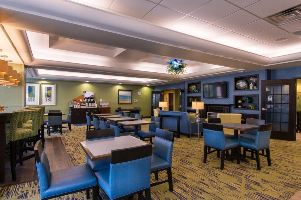Holiday Inn Express and Suites Dickson City by IHG