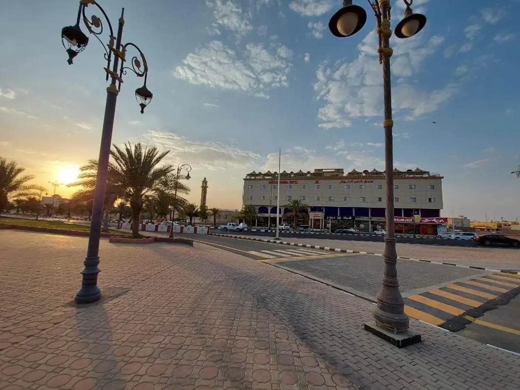 Qasr Alshamal Hotel