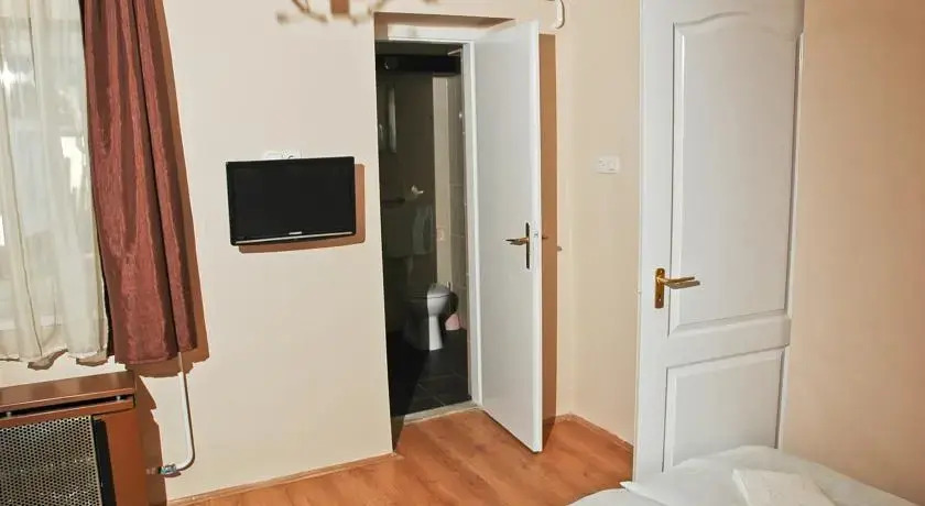 Amarin Apartments
