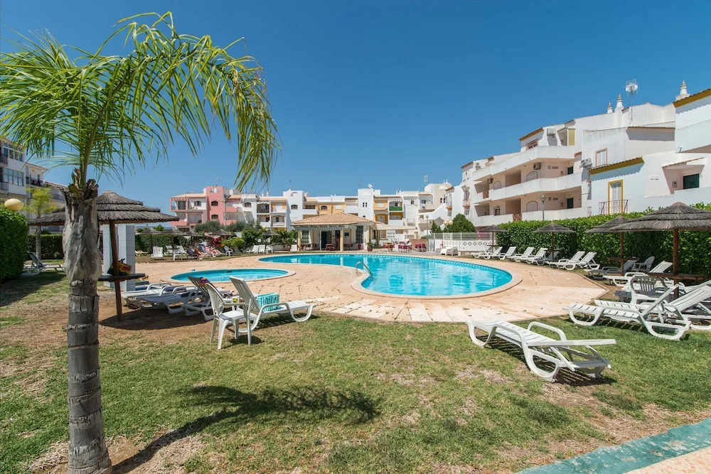 Apt Grace - T2 Pool, Wifi, Balcony, AC, 2,5km From Tavira Center