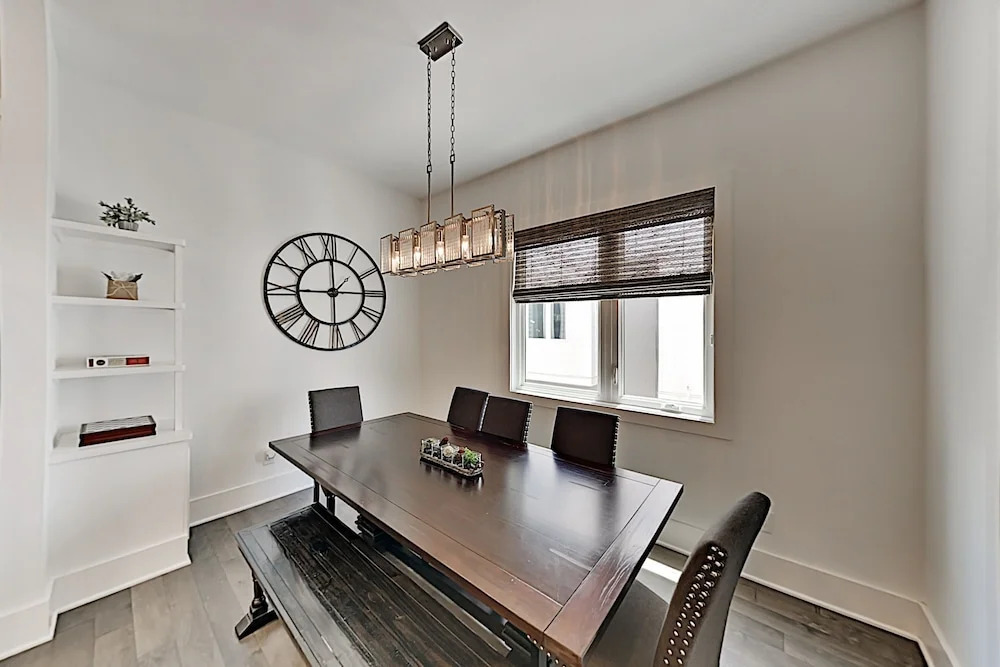1050etln 3 Bedroom Townhouse