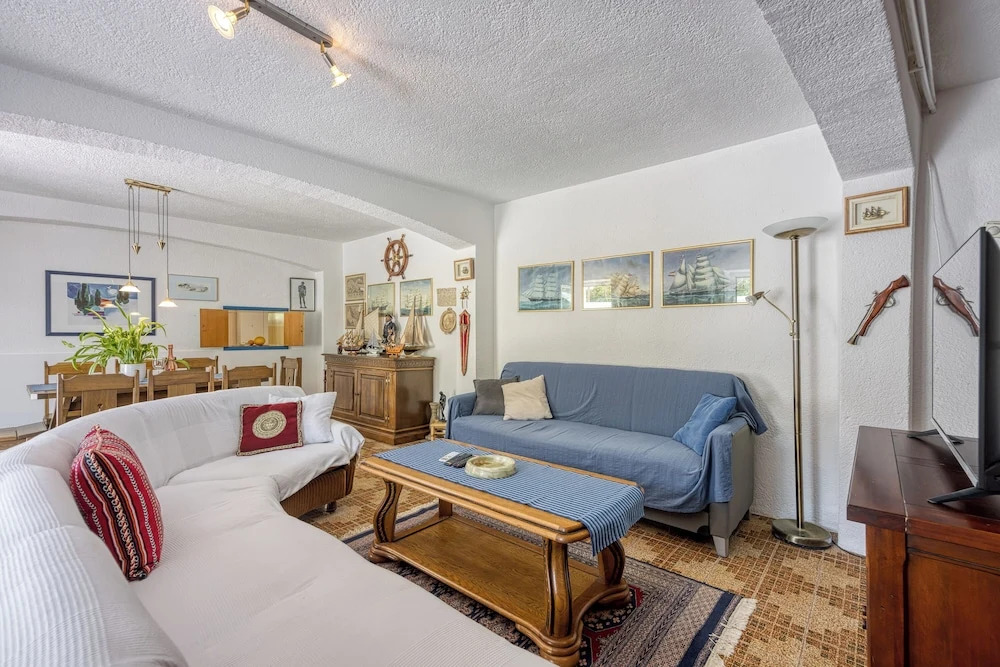 Captain's House - Sv. Jakov