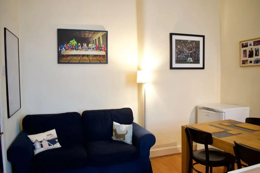 Stylish 1 Bedroom Edinburgh Home