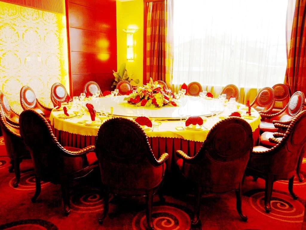 Mangshi Hotel