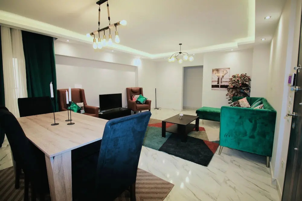 Smart Luxury Apartment in new Building of Compound