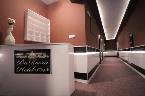 Baroom Inn