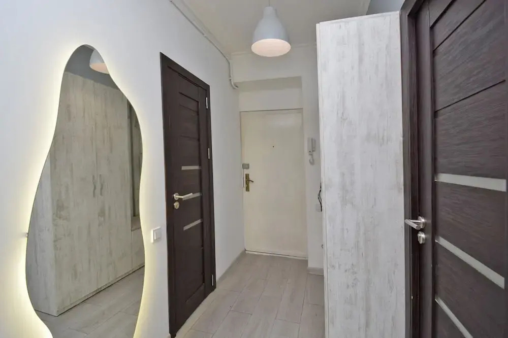 Mashtots  apartment by Luxe Group MA154