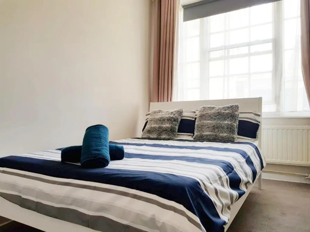 Room in Waterloo London