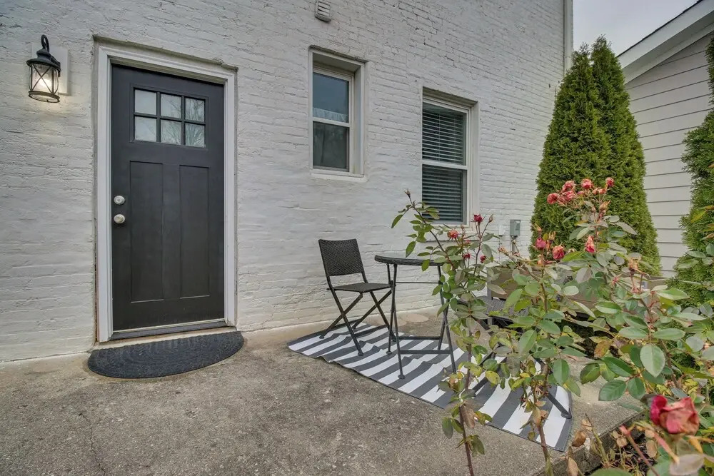 Historic Loveland Apt: Walk to Little Miami River!