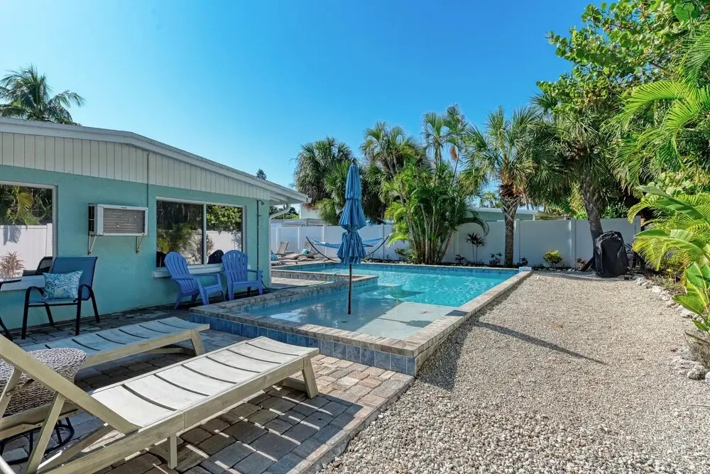 New Rental Private Heated Pool Sleeps 10 In Total 3 Bedroom Home by Redawning