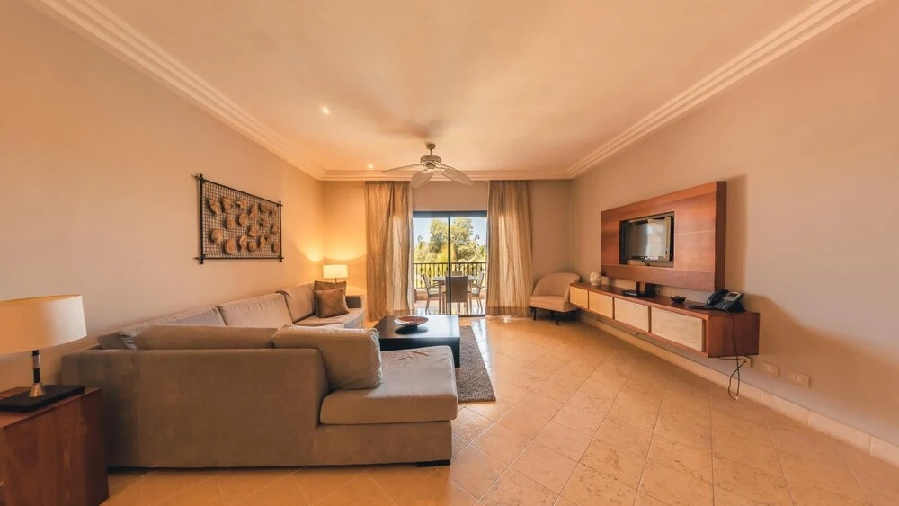 Charming Fishing Lodge w Pool View C42