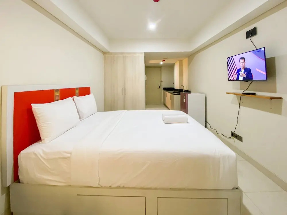 Good Deal Studio at Warhol (W/R) Residences Apartment By Travelio