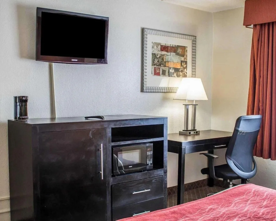 Comfort Inn North