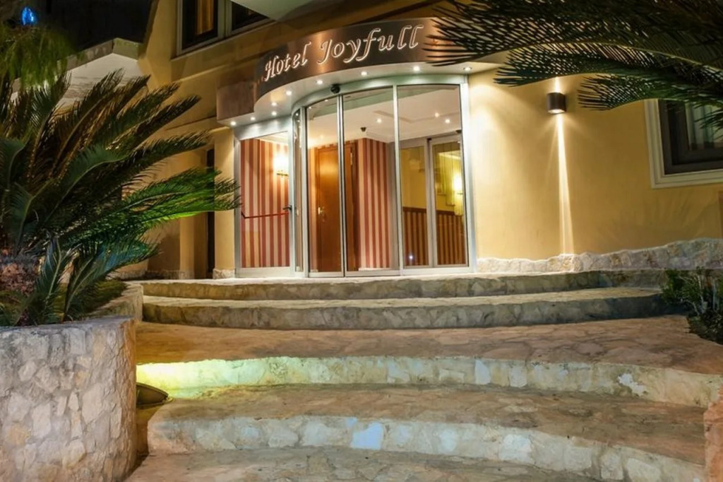 Hotel Joyfull