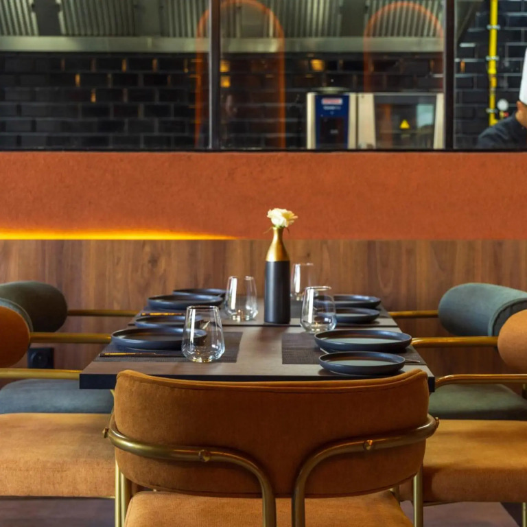 DIAGONAL HOTEL