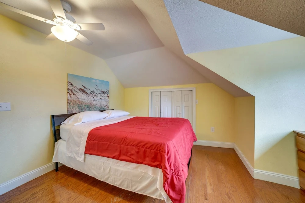 Inviting Connellsville Getaway w/ Deck