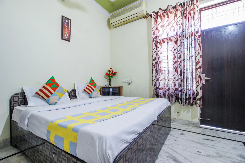 OYO Home 77814 Elegant Stay