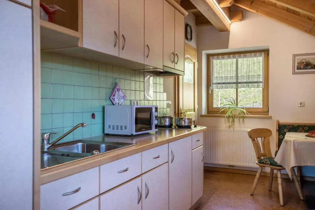 Felderhof Apt 1