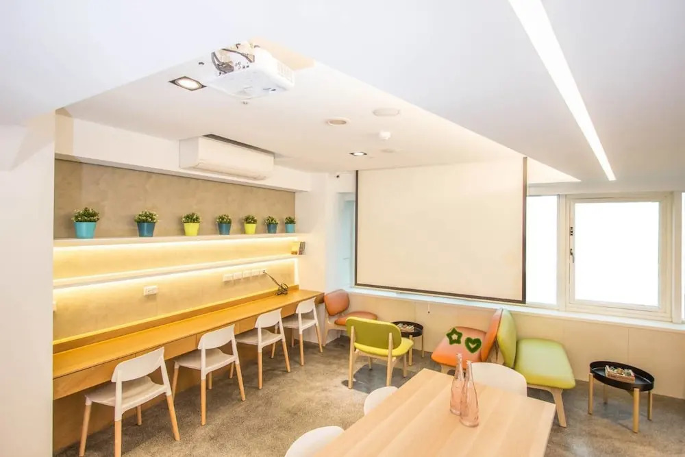 Dongqu Light Inn