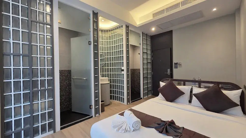 Warm Pillow Hotel Bangkok