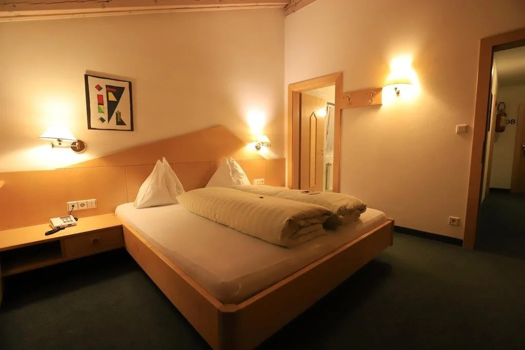 Hotel Fronza - your hike & mountain home