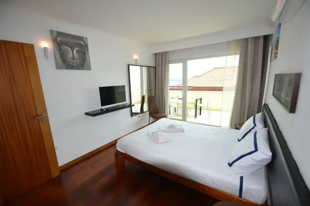 Sun - T1 With Balcony