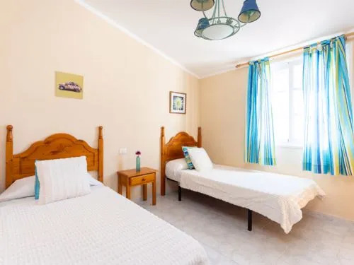 Sunny House El Roque