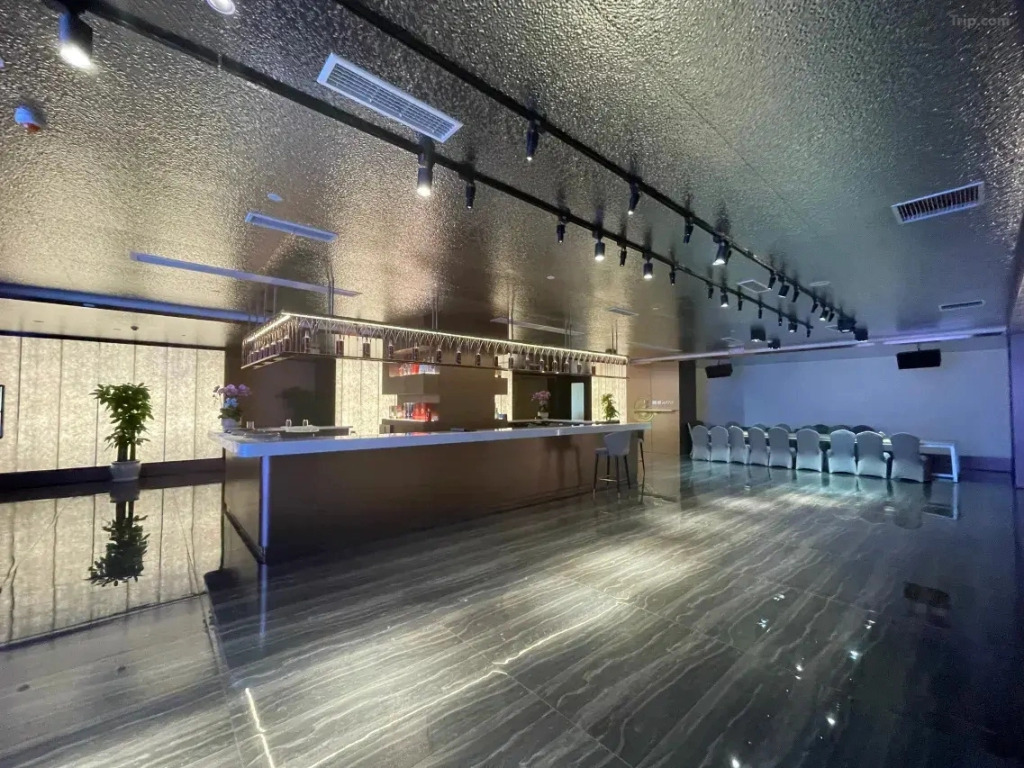Отель Chengdu Lizhi Tianfu Plaza Hotel