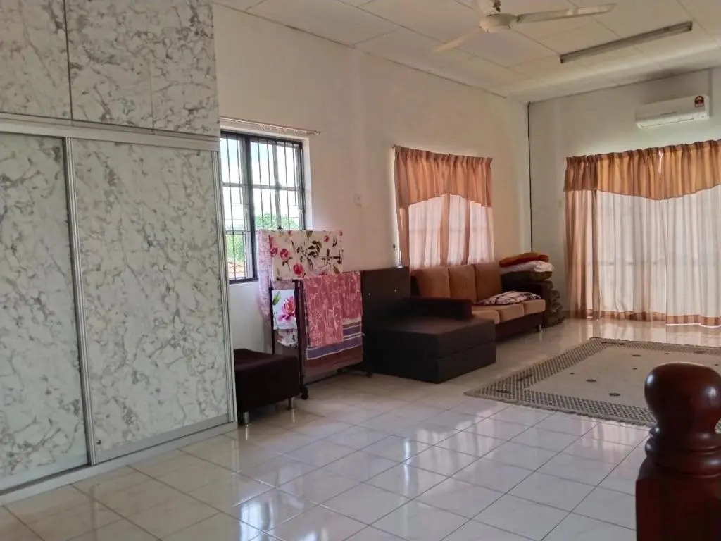 Homestay YatiMizi (Bungalow Station 18, Ipoh)