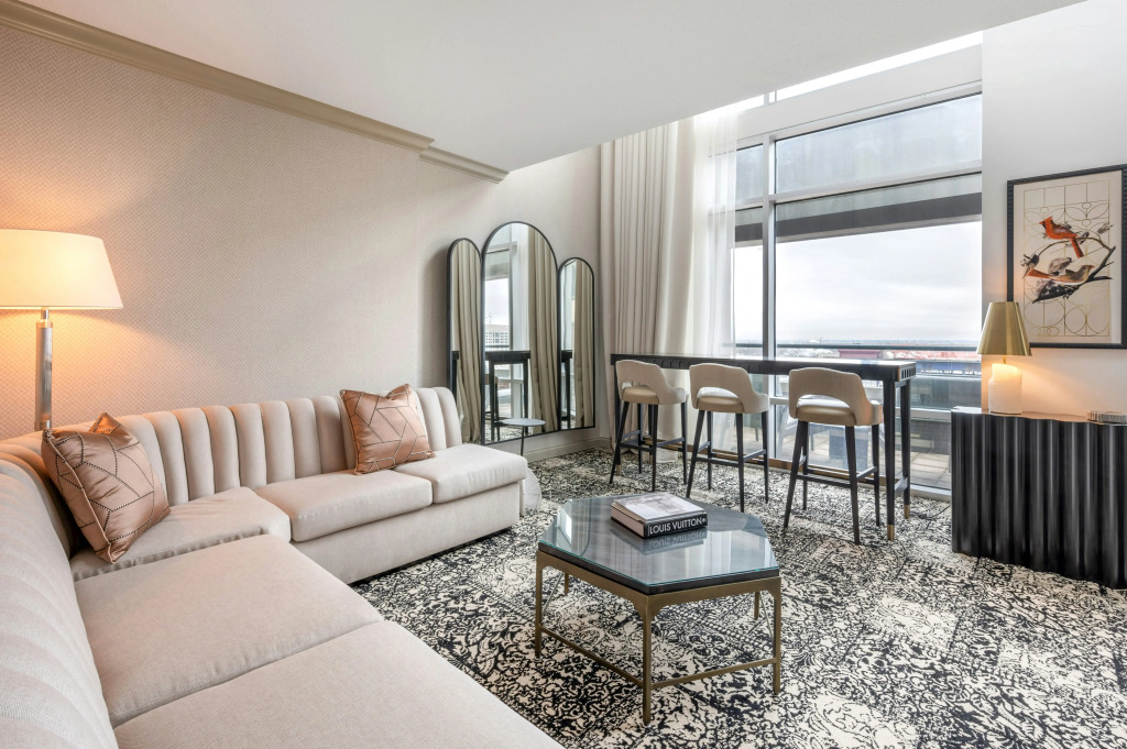 Omni Severin Hotel