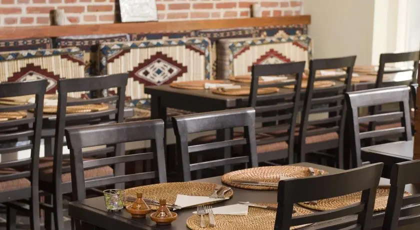 Pinos Eetcafe