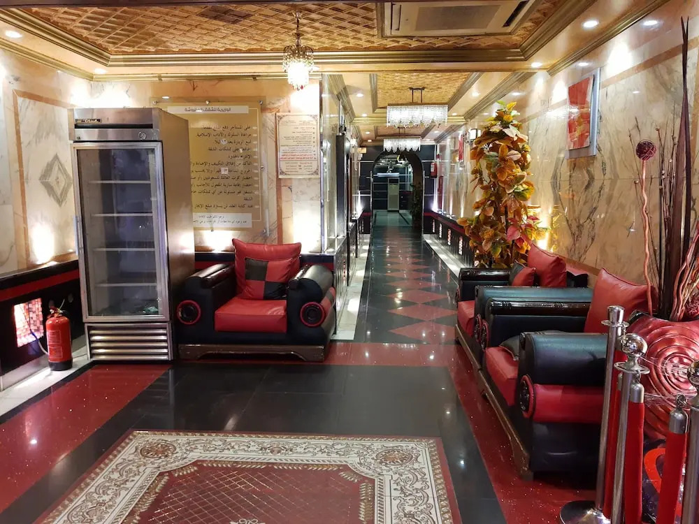 OYO 524 Zahrat Alwaziriya Furnished Apartments