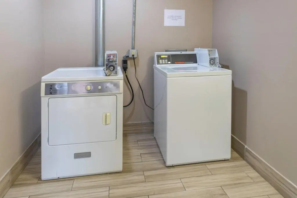 BridgePointe Inn & Suites by BPhotels, Council Bluffs, Omaha Area