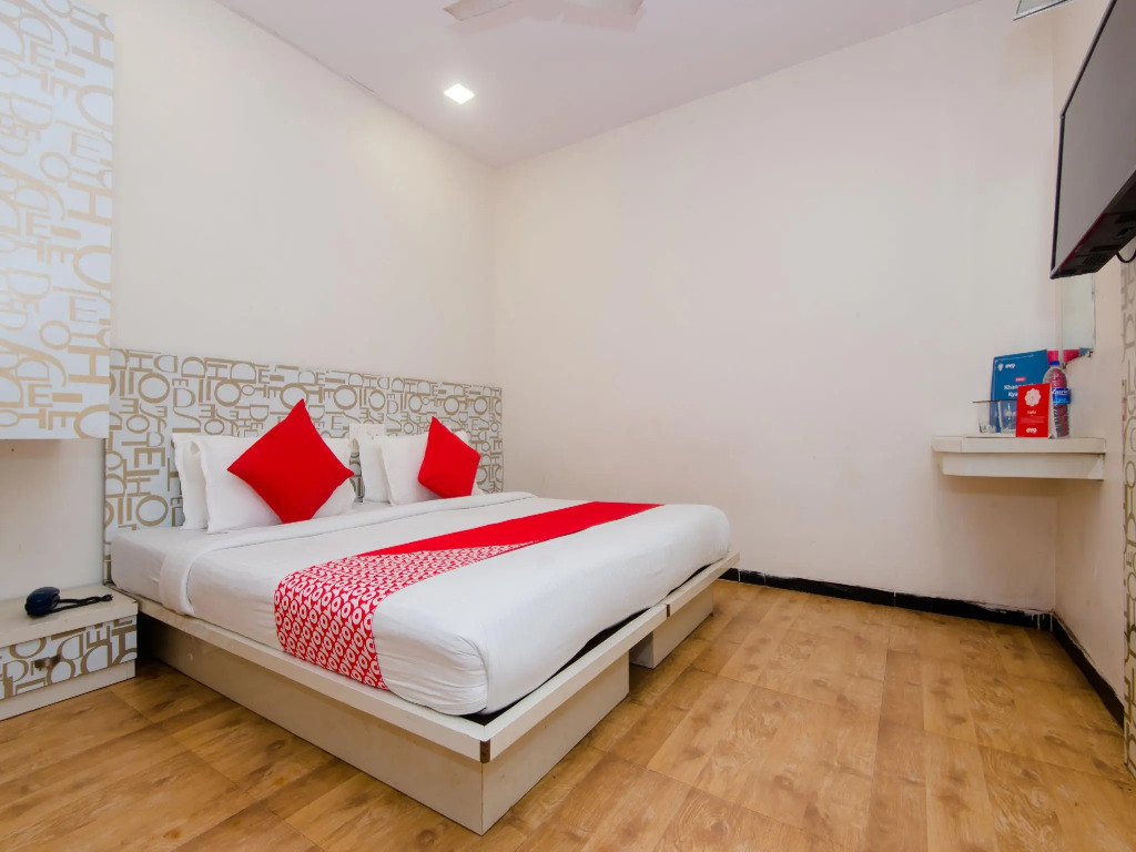 Hotel O Blue Pearl Residency Near Chhatrapati Shivaji International Airport