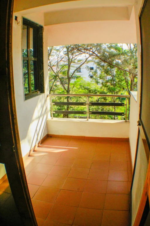 OYO 13328 Rainwood Residency