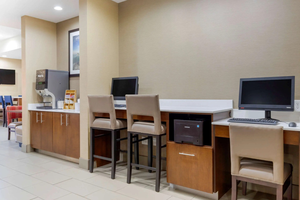 Comfort Suites Piedmont - Greenville South