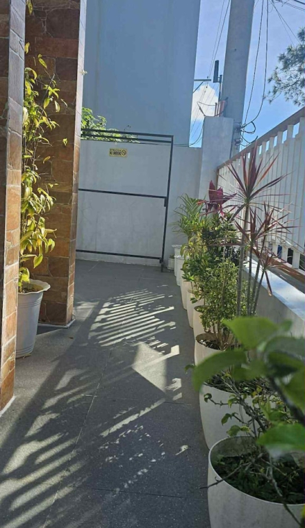 MEEKS VILLAS TRANSIENT HOUSE