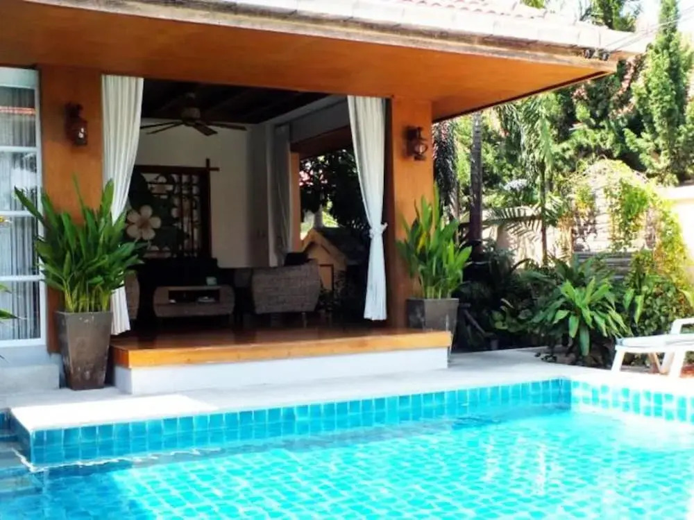 4 Bedroom Private Pool Bungalow Walking Street 15 Min Ride Away