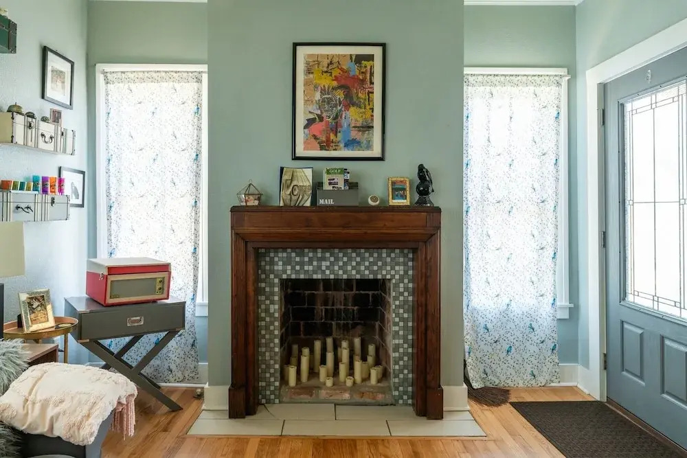 Bright & Fun 3br Cozy Nook 3 Bedroom Home by RedAwning