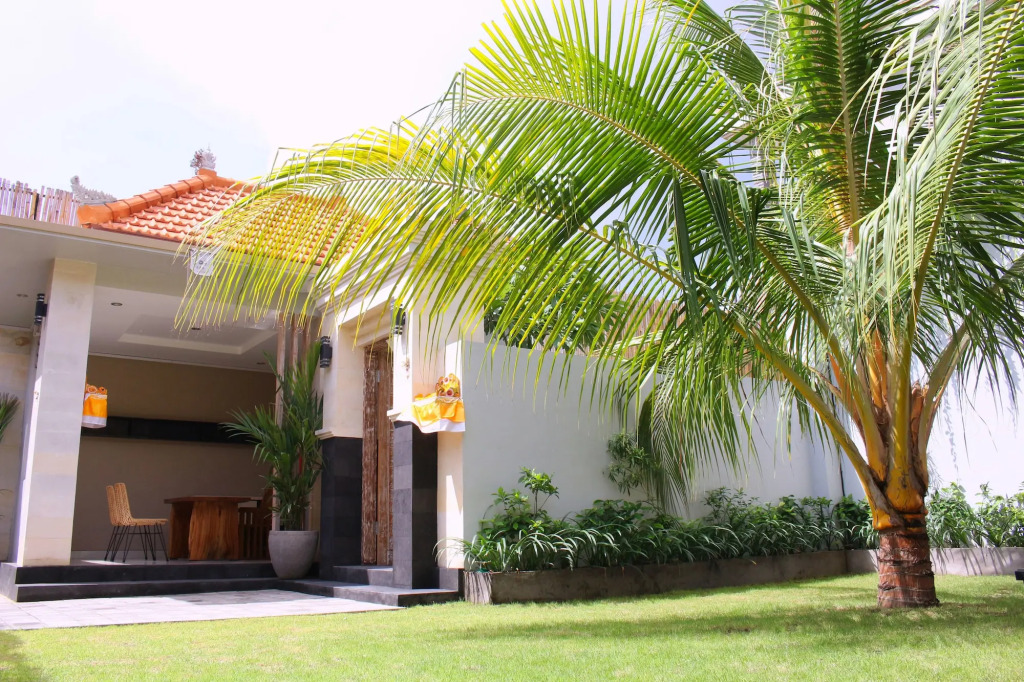 Rusty Seminyak